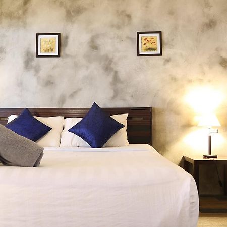 Crescent Bay Resort Koh Samet Екстериор снимка