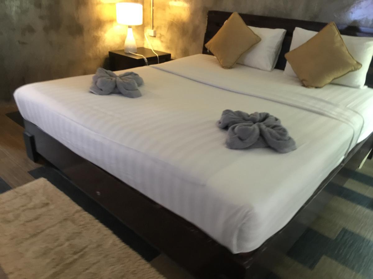 Crescent Bay Resort Koh Samet Екстериор снимка