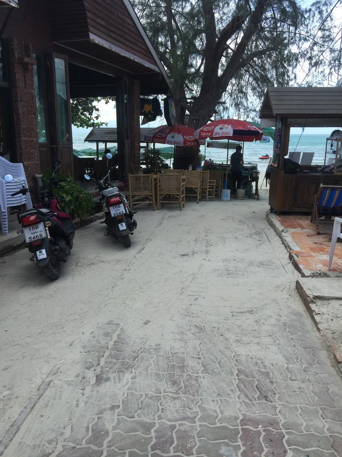 Crescent Bay Resort Koh Samet Екстериор снимка