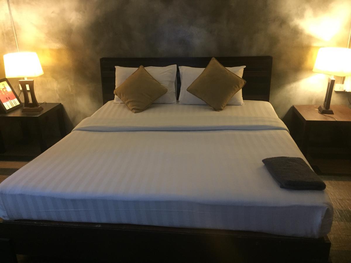 Crescent Bay Resort Koh Samet Екстериор снимка