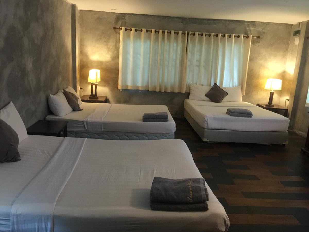 Crescent Bay Resort Koh Samet Екстериор снимка