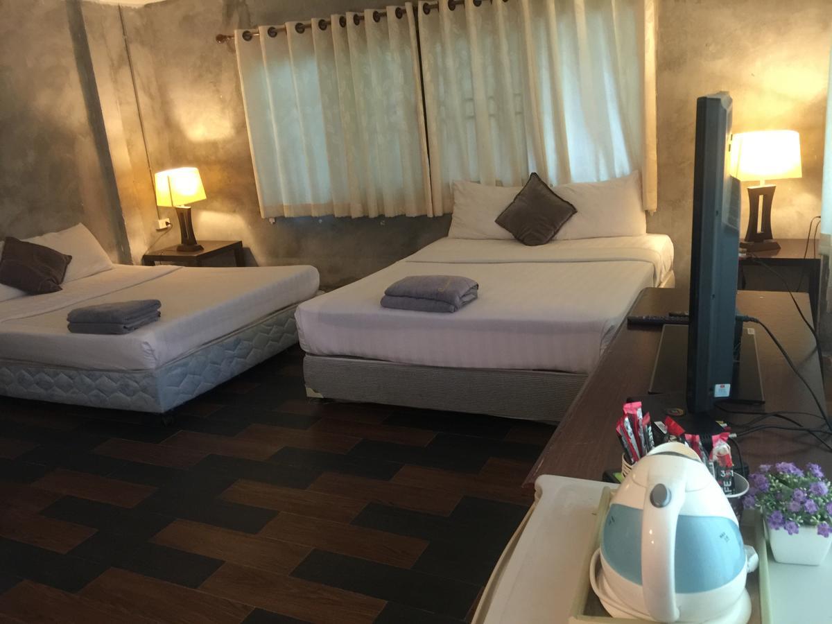 Crescent Bay Resort Koh Samet Екстериор снимка